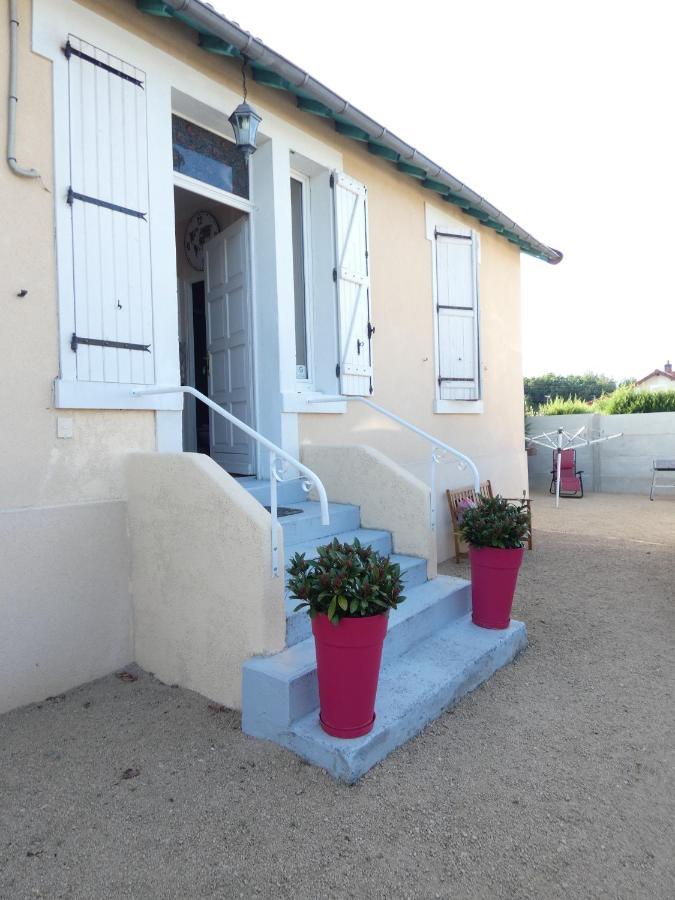 Gite De L Epinette Commentry Luaran gambar